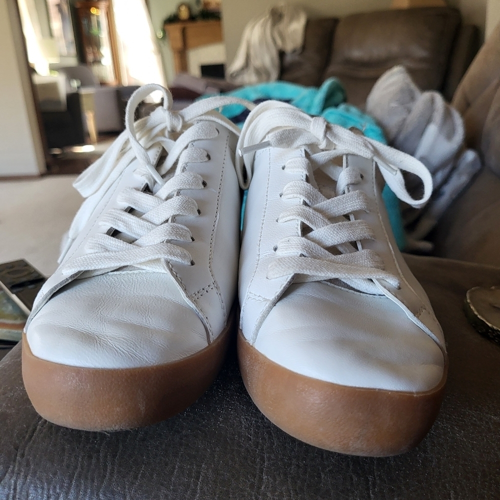 Banana Republic Essential White & Brown Leather Sneaker Size 8.5 - Picture 4 of 8